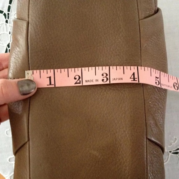 COACH brown brooke Leather Taupe Hobo purse - Picture 6 of 8